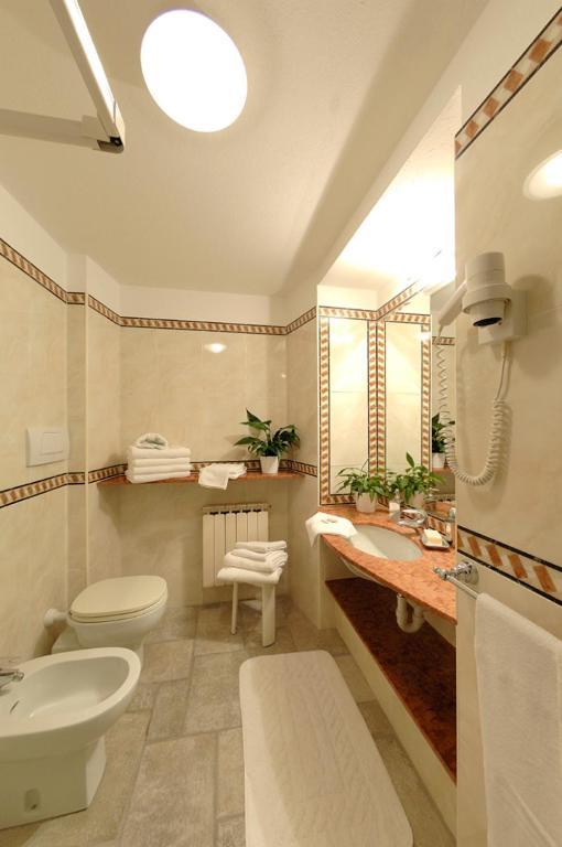 לאיגואליה Hotel Residence Baiadelsole מראה חיצוני תמונה