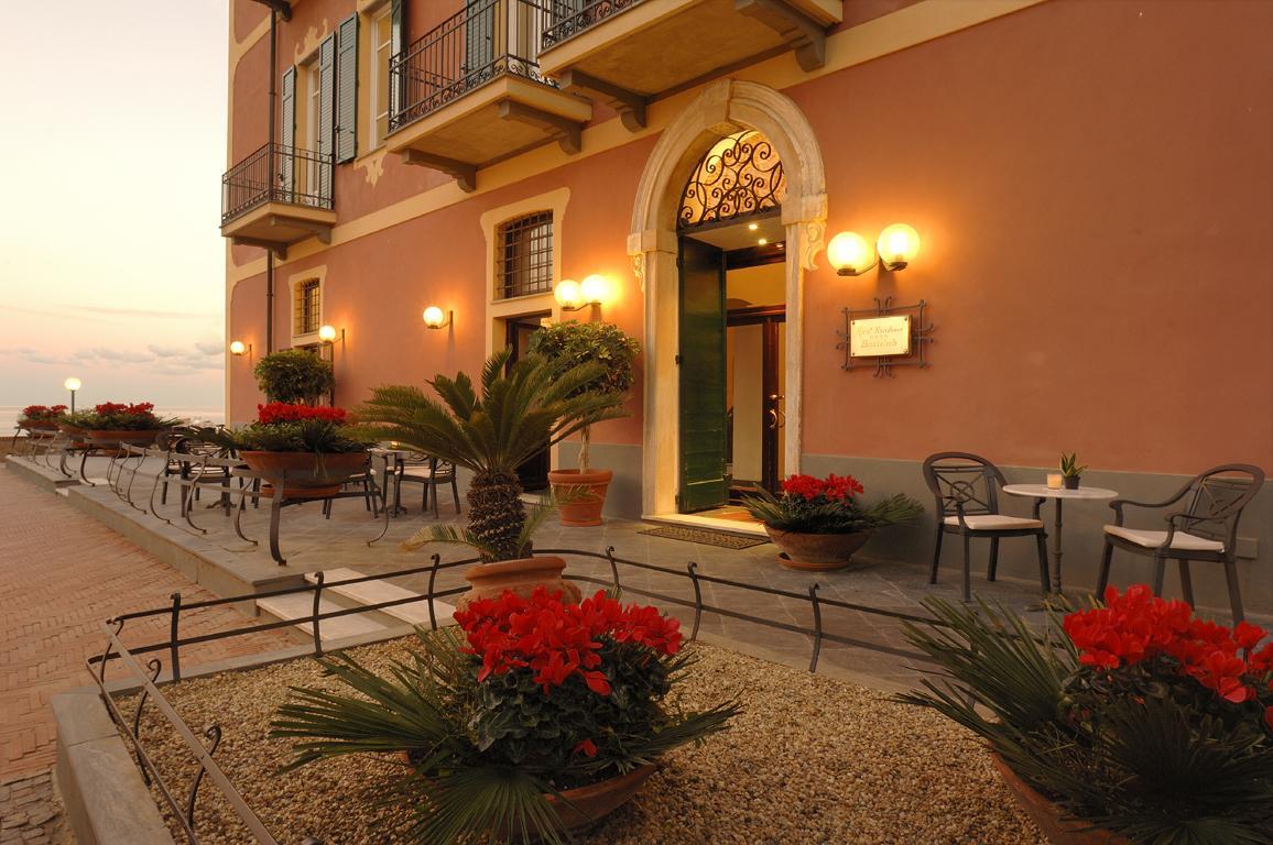 לאיגואליה Hotel Residence Baiadelsole מראה חיצוני תמונה