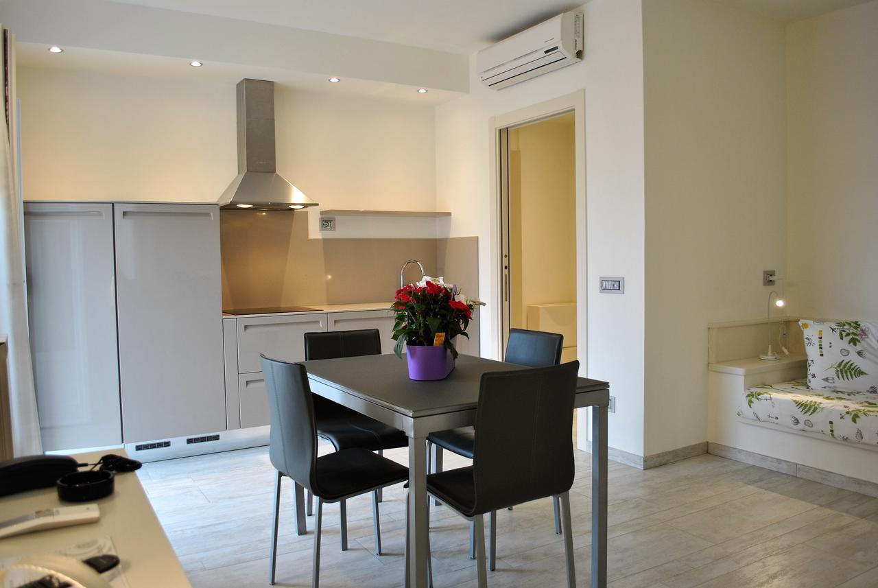 לאיגואליה Hotel Residence Baiadelsole מראה חיצוני תמונה