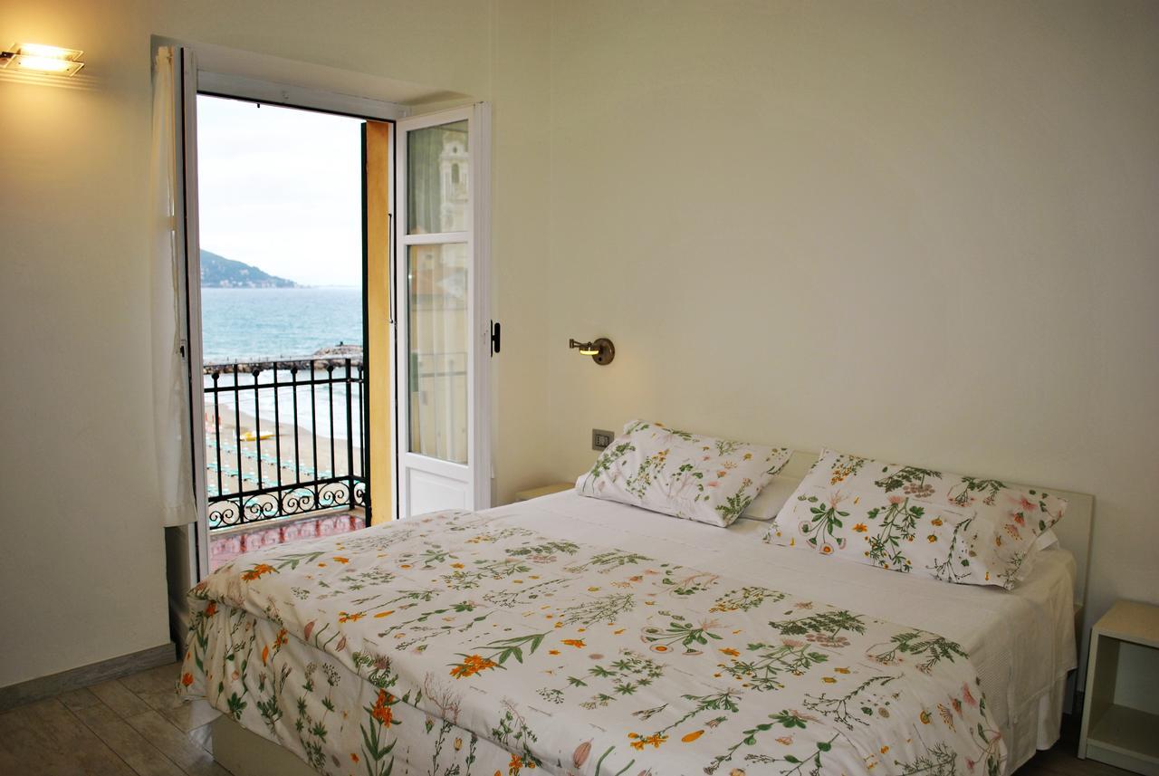 לאיגואליה Hotel Residence Baiadelsole מראה חיצוני תמונה