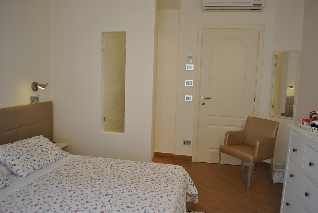 לאיגואליה Hotel Residence Baiadelsole מראה חיצוני תמונה