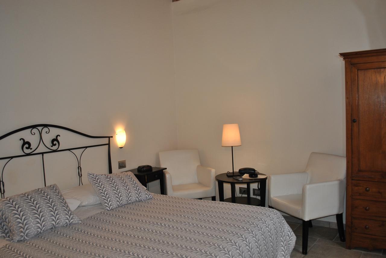 לאיגואליה Hotel Residence Baiadelsole מראה חיצוני תמונה